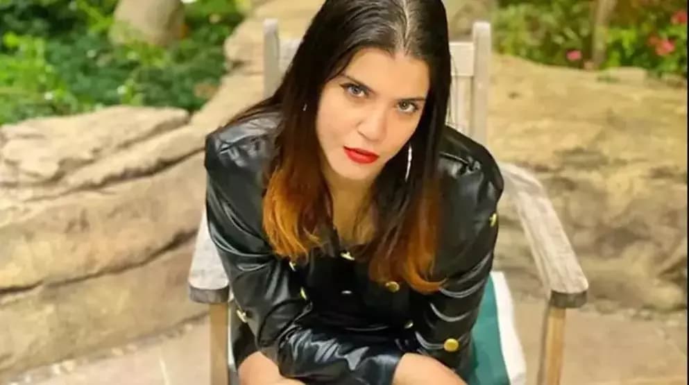 Fayza Civelek after surgery: The health status of the actor from the series "Sharbat-e Zoghalakhte."
