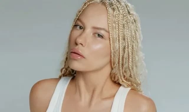 Seçil Gür’s Emotional Reaction to Her Mother’s Passing + Social Media Message