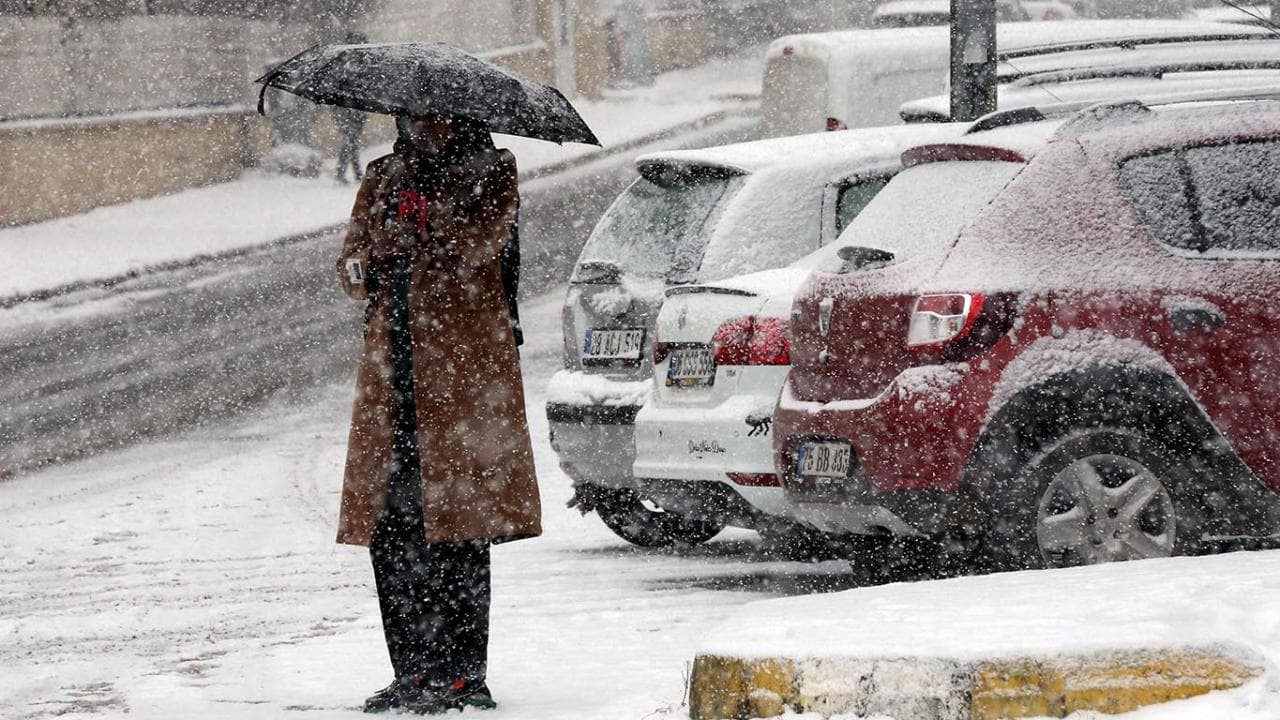 Turkish Weather Warning: Heavy Snow and Rain in Eastern and Central Regions