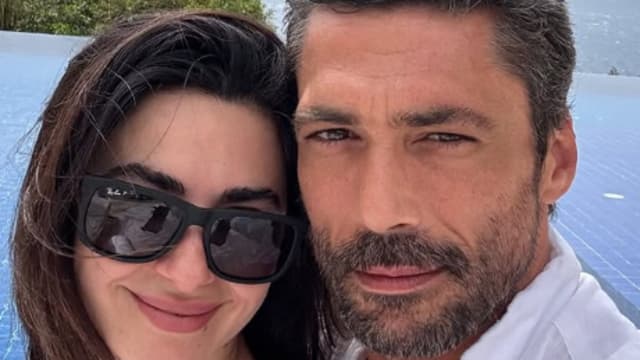 The love story of Nesrin Cavadzade and Pamir Pekin from Sandık Kokusu to Santorini