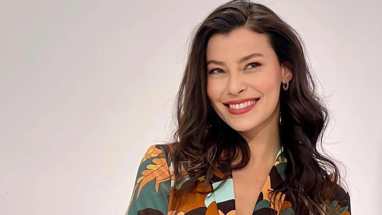 Müjde Uzman returns to TV as Cansu in the series Kral Kaybederse