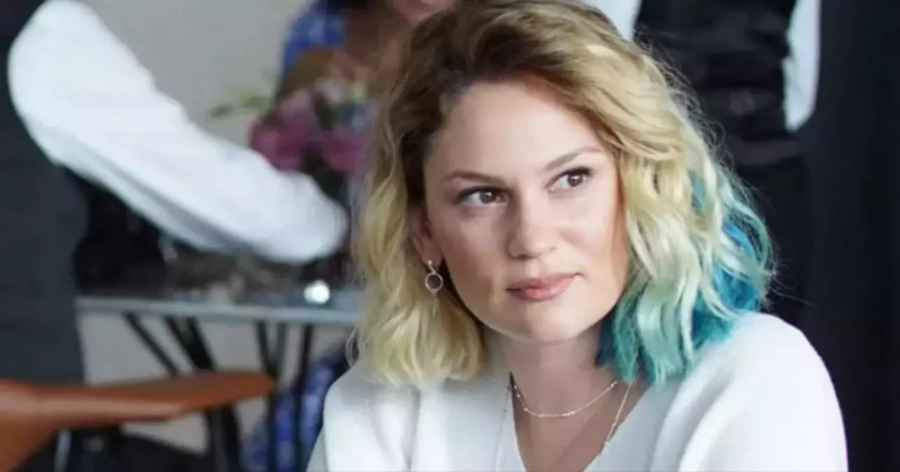 Farah Zeynep Abdullah Declares Love with Gökhan Özoğuz Video Post