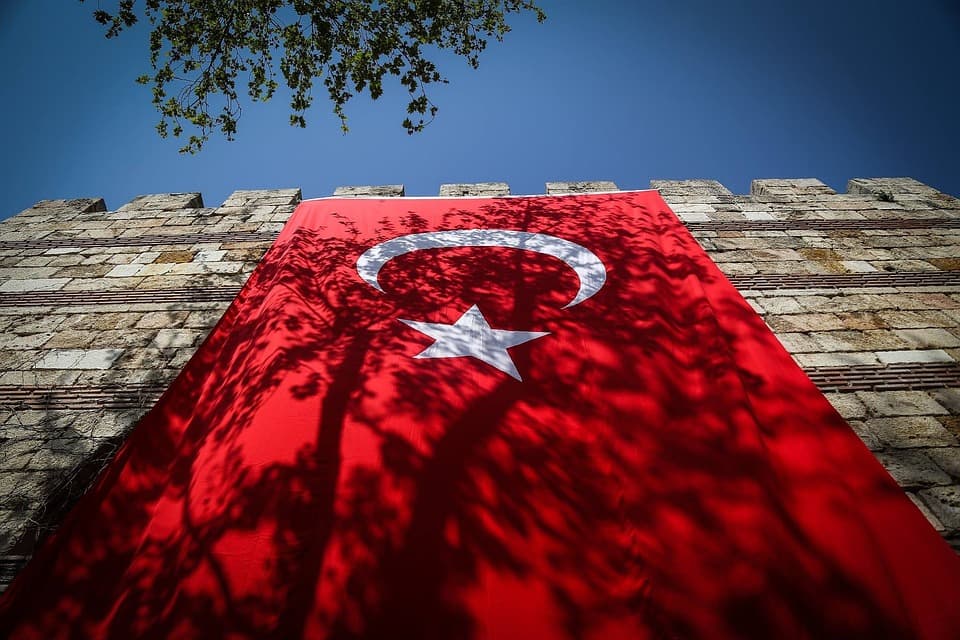Last year, 2.7 million people migrated between the provinces of Turkey.