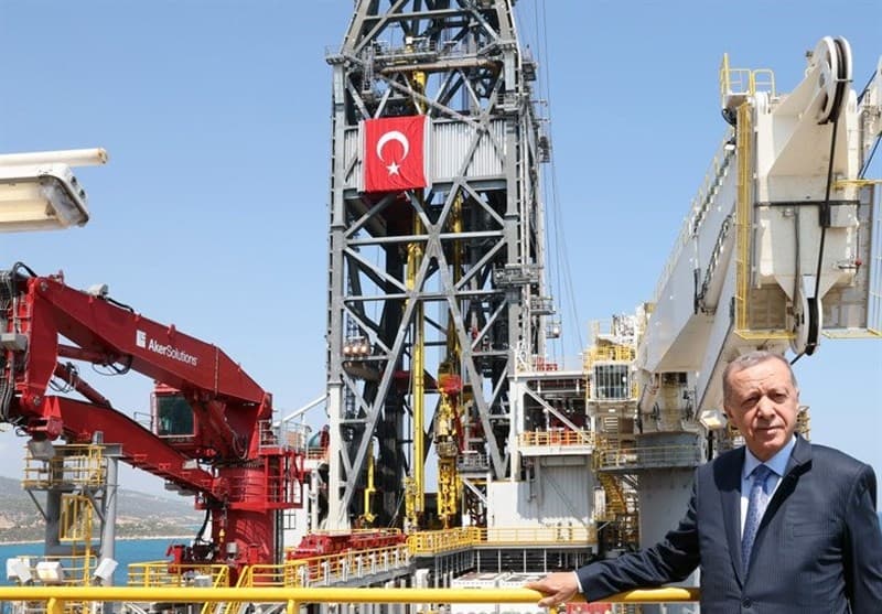 Final Station: Extraction of Gas from the Black Sea
