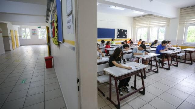 Evacuation of 93 schools in Istanbul (list of schools)