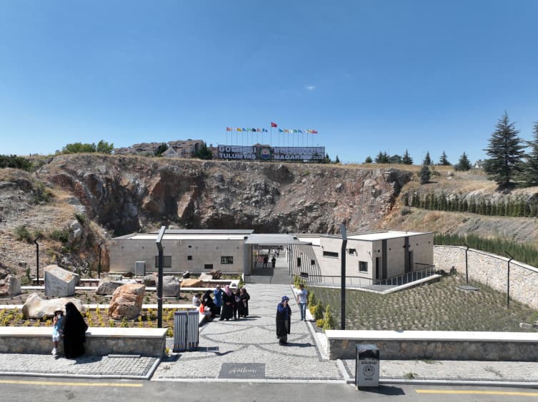 Reopening of the Toluntash Cave in Ankara