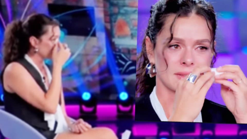 لحظة مؤثرة لـ Özge Özpirinçci في برنامج Verissimo