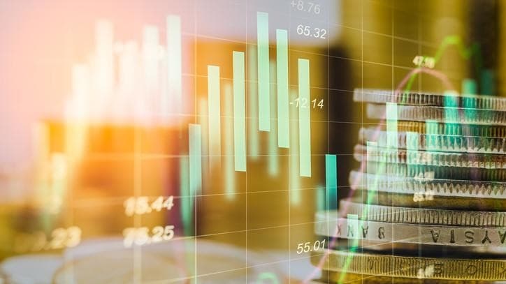 Live Gold Prices November 7, 2025 | Ounce and Gram Gold Rise After Dollar Weakness