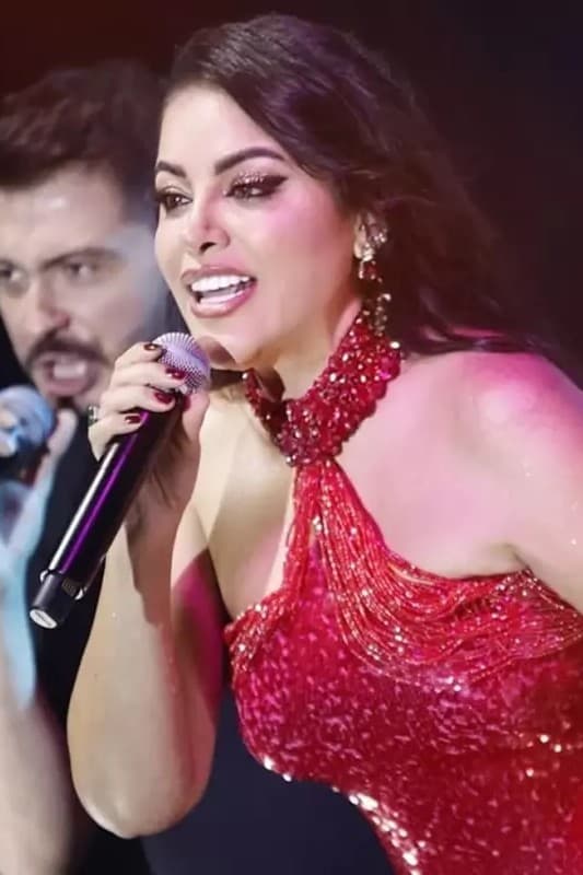 Zara quiere a Kıvanç Tatlıtuğ en su película biográfica