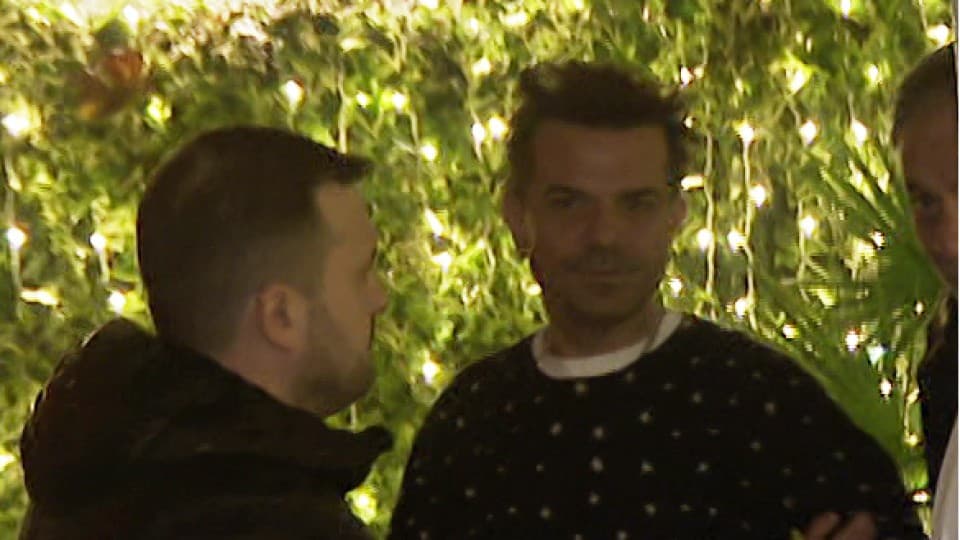 Kenan Doğulu Leaves Kuruçeşme Venue in Unsteady Condition