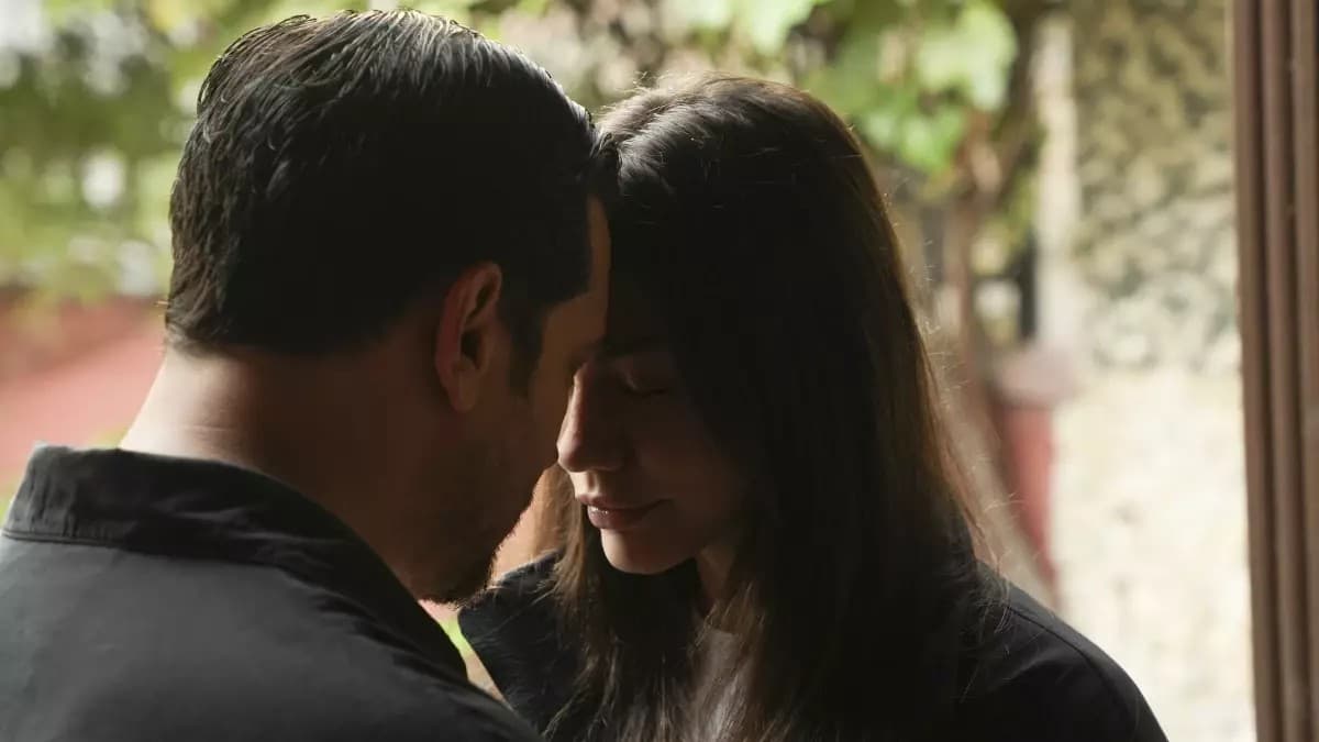 Eşref Rüya: la química de Demet Özdemir y Çağatay Ulusoy que conquista al público