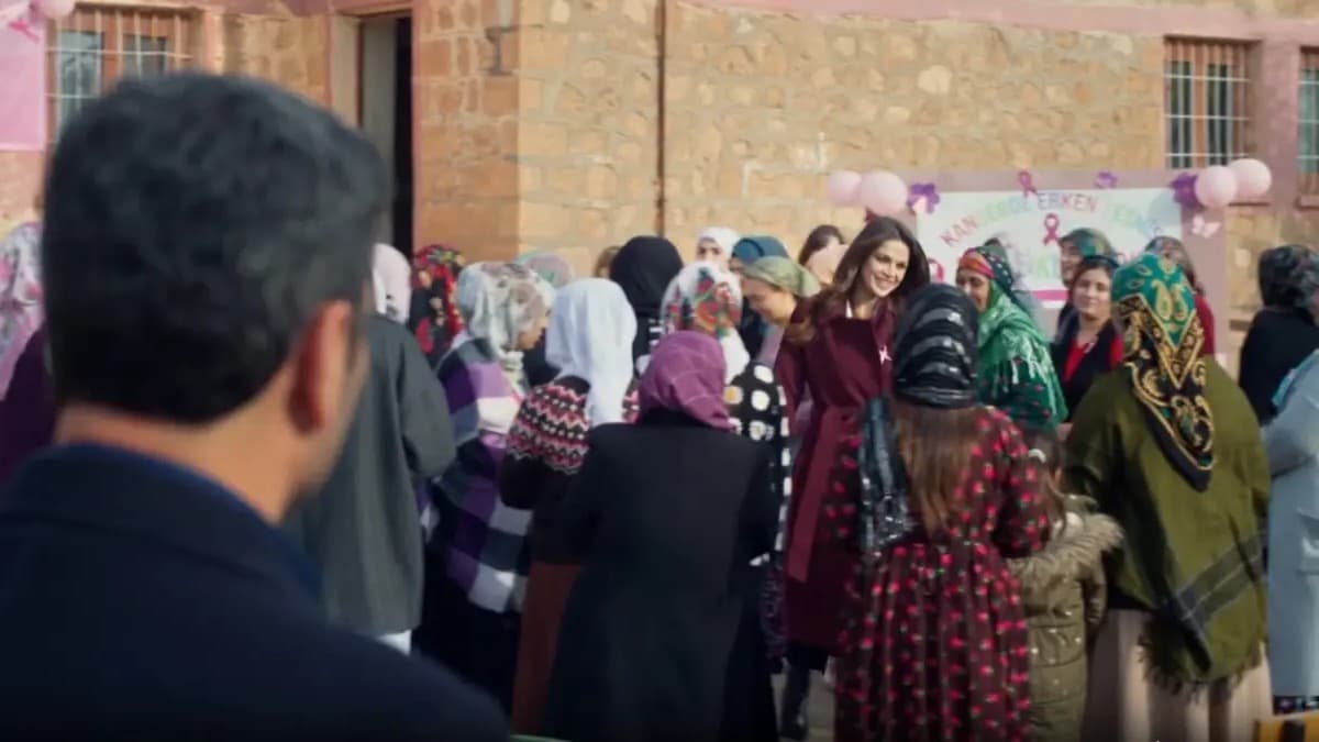 Uzak Şehir Delivers a Powerful Message on Early Cancer Diagnosis