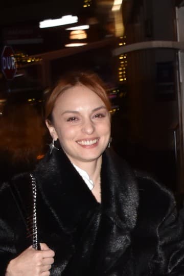 Nilperi Şahinkaya espera una propuesta de matrimonio de Baturalp Bekar