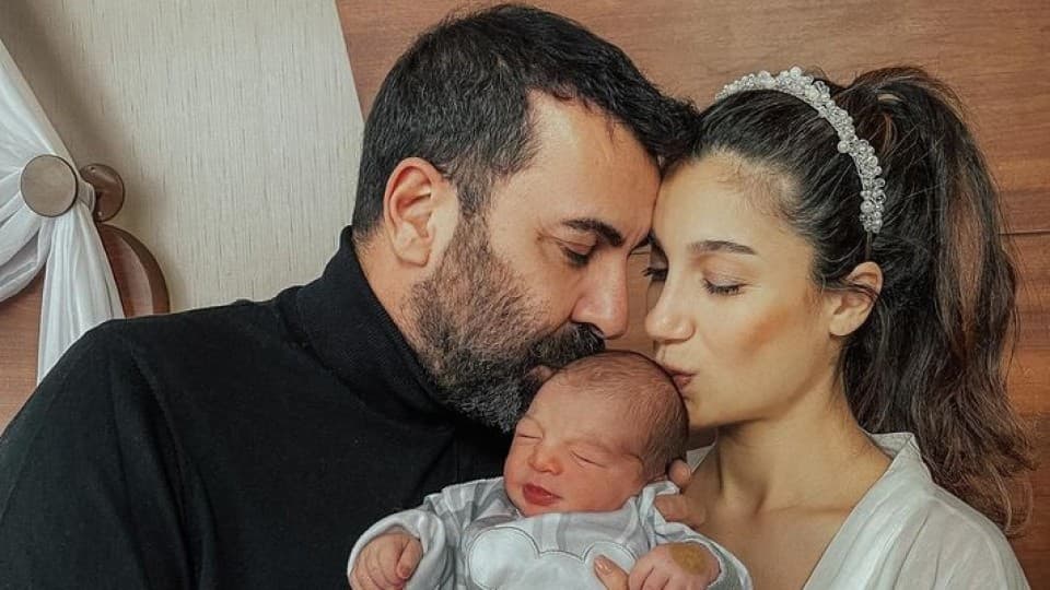 Turkish Celebrities Who Became Parents in 2025