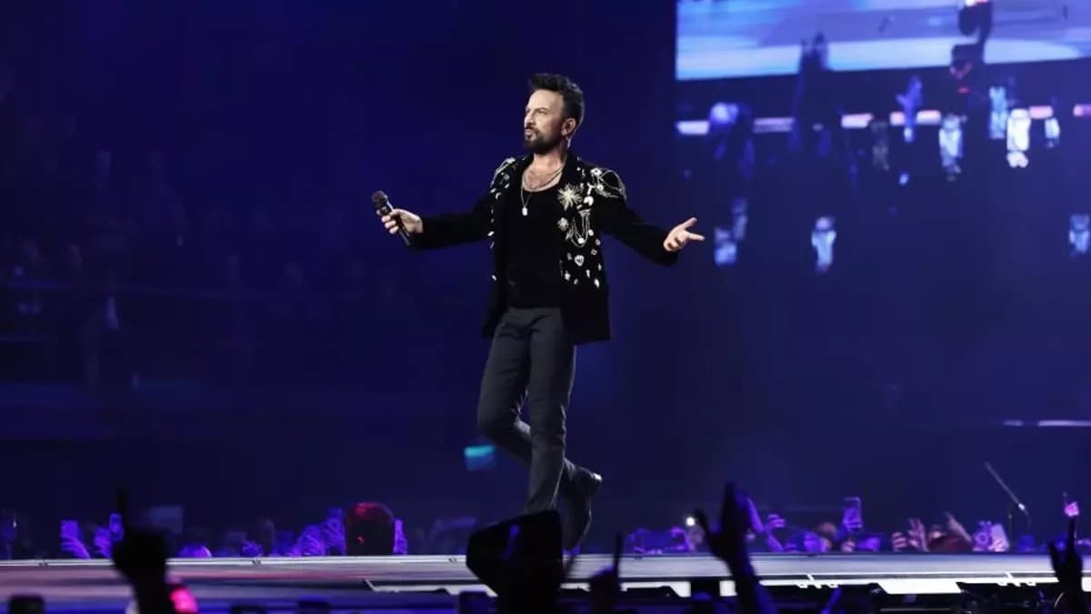 Tarkan Earns a Reported 500 Million Lira from 10 Sold-Out Istanbul Concerts