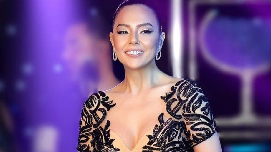 Turkish Pop Drama Explodes: Ebru Gundes Backs Demet Akalin Against Burcu Gunes
